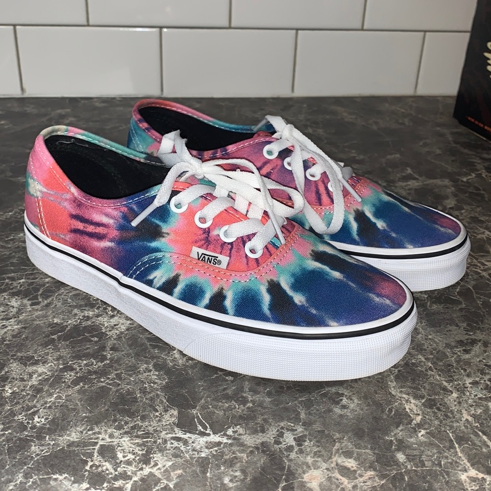 tie dye vans only worn a few times!!